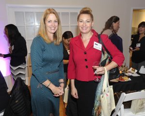 Karen Ravensbergen, Suzanne Stover